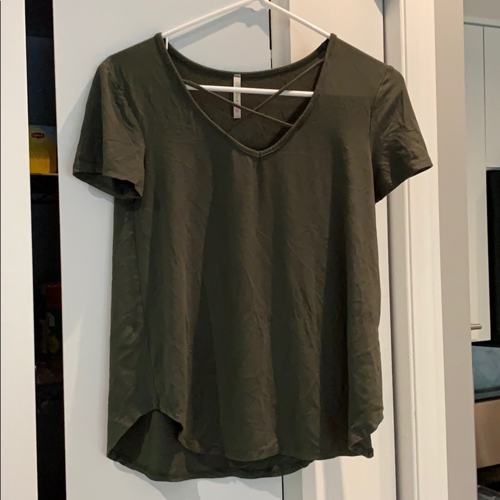 Criss cross v neck shirt